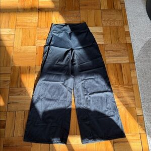 Black Wide-Leg workout Pants